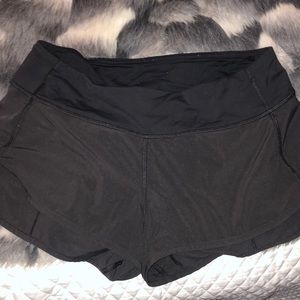 lululemon black speed short 2.5 size 8